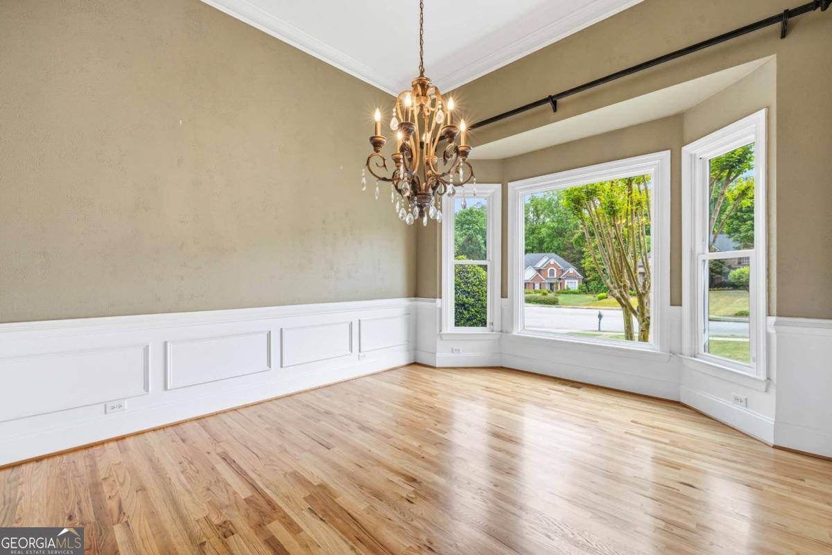 215 Lynwood Court Roswell GA 30075