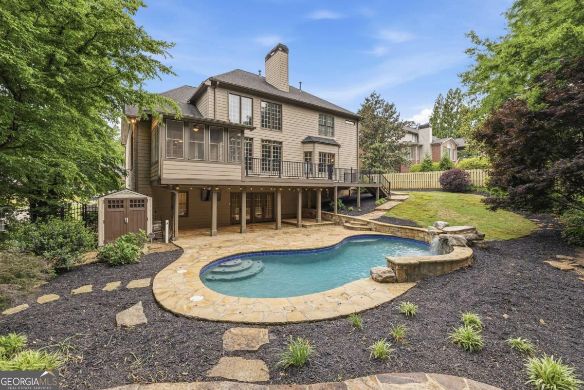 215 Lynwood Court Roswell GA 30075