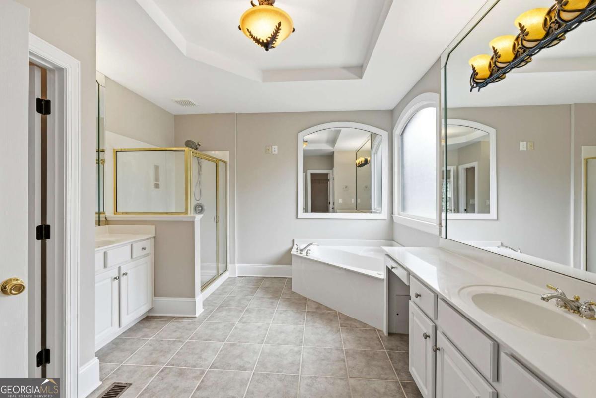215 Lynwood Court Roswell GA 30075