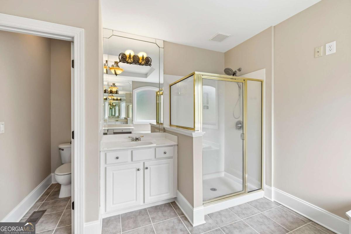 215 Lynwood Court Roswell GA 30075