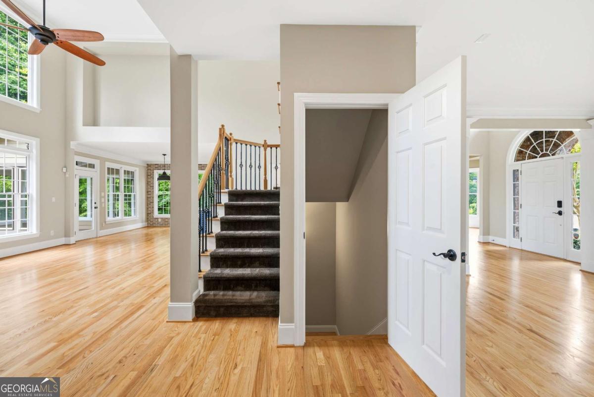 215 Lynwood Court Roswell GA 30075