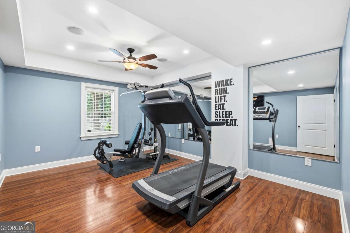 215 Lynwood Court Roswell GA 30075
