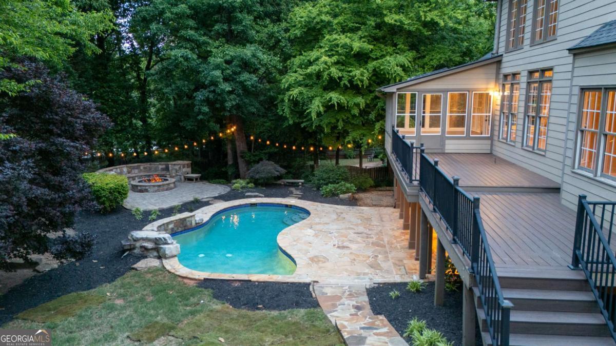 215 Lynwood Court Roswell GA 30075