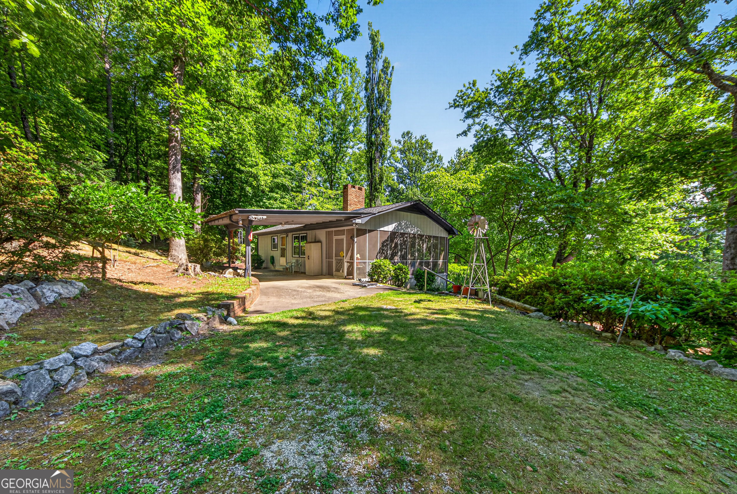 668 Cross Street Clayton GA 30525