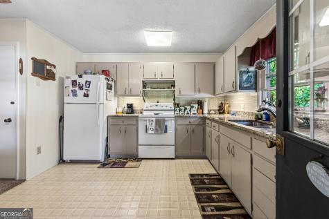 668 Cross Street Clayton GA 30525