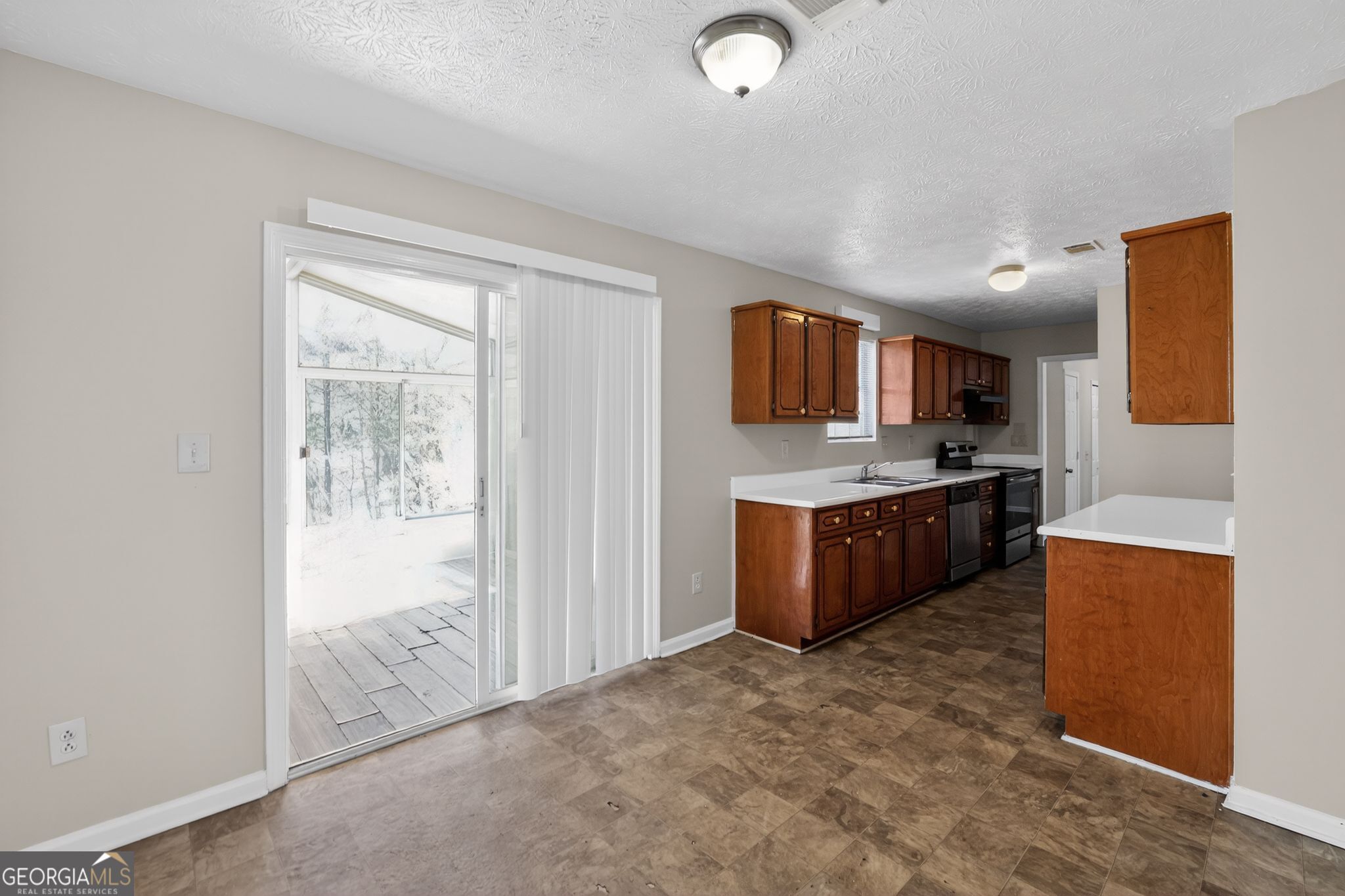 2820 Robinson Wood Drive Riverdale GA 30296