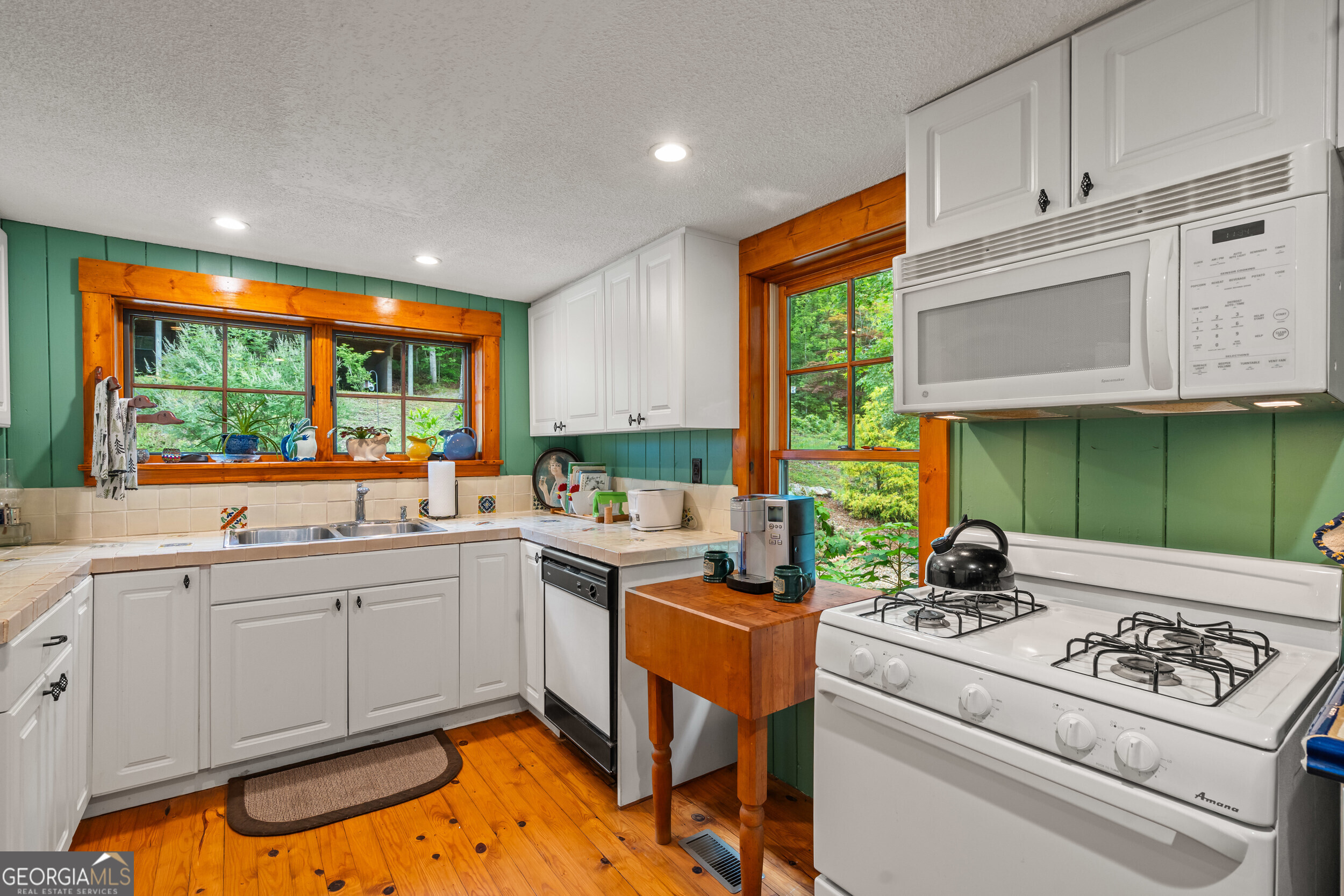 63 + 84 Loudermilk Lane Lakemont GA 30552