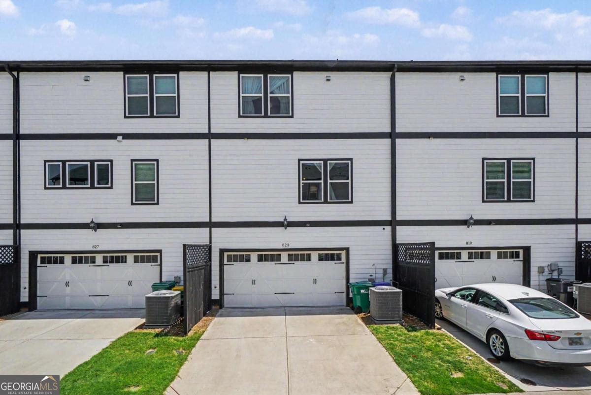 823 Mackay Creek Woodstock GA 30188