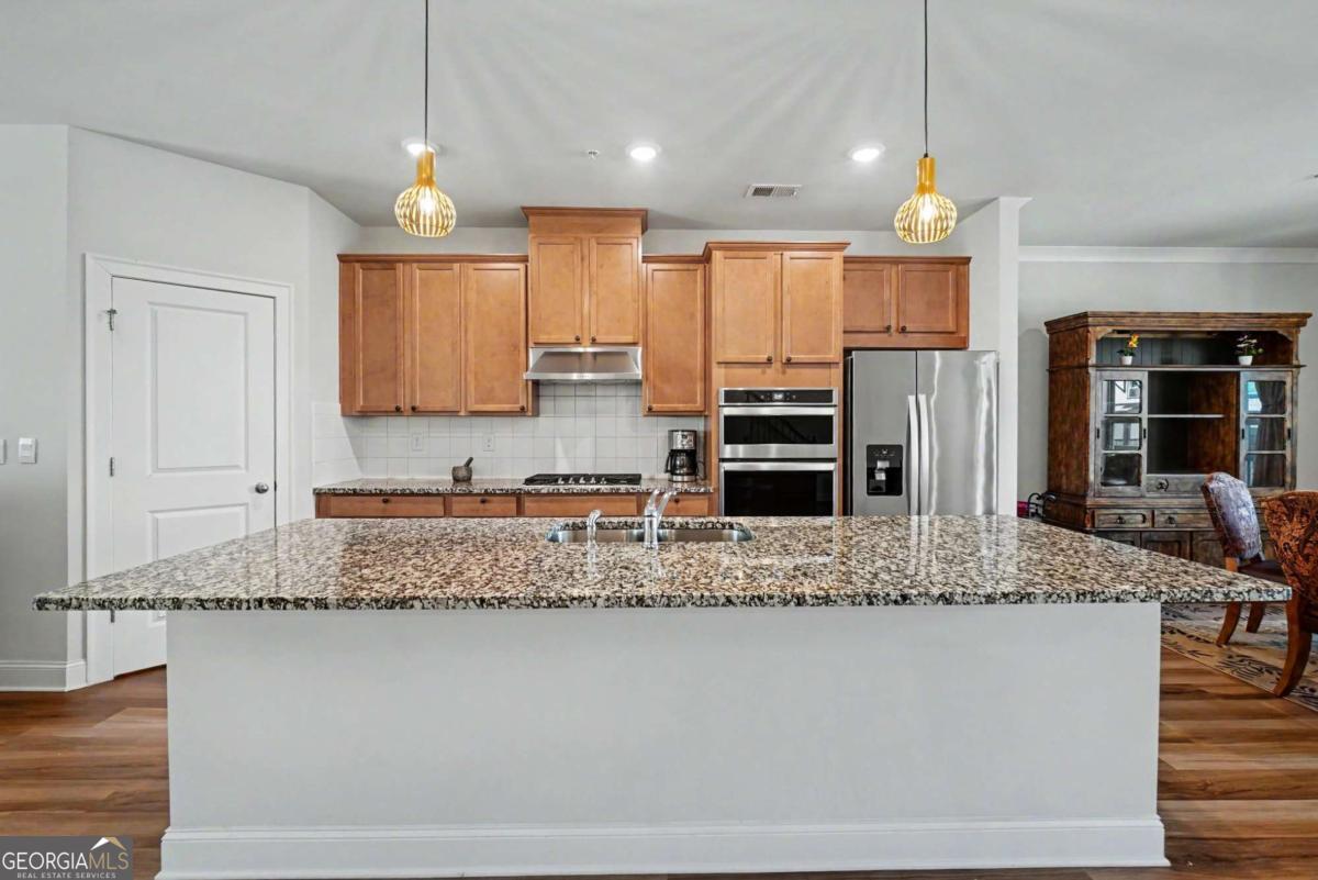 823 Mackay Creek Woodstock GA 30188