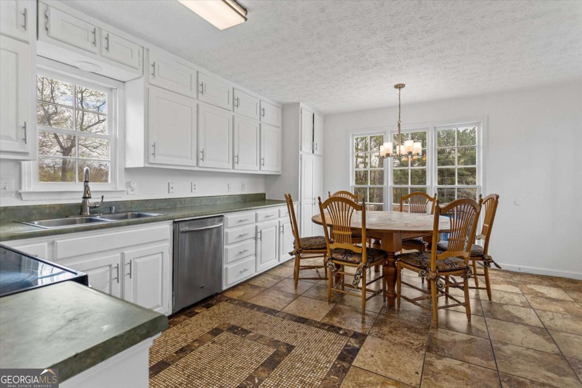 870 Hounds Ridge Court Lawrenceville GA 30043
