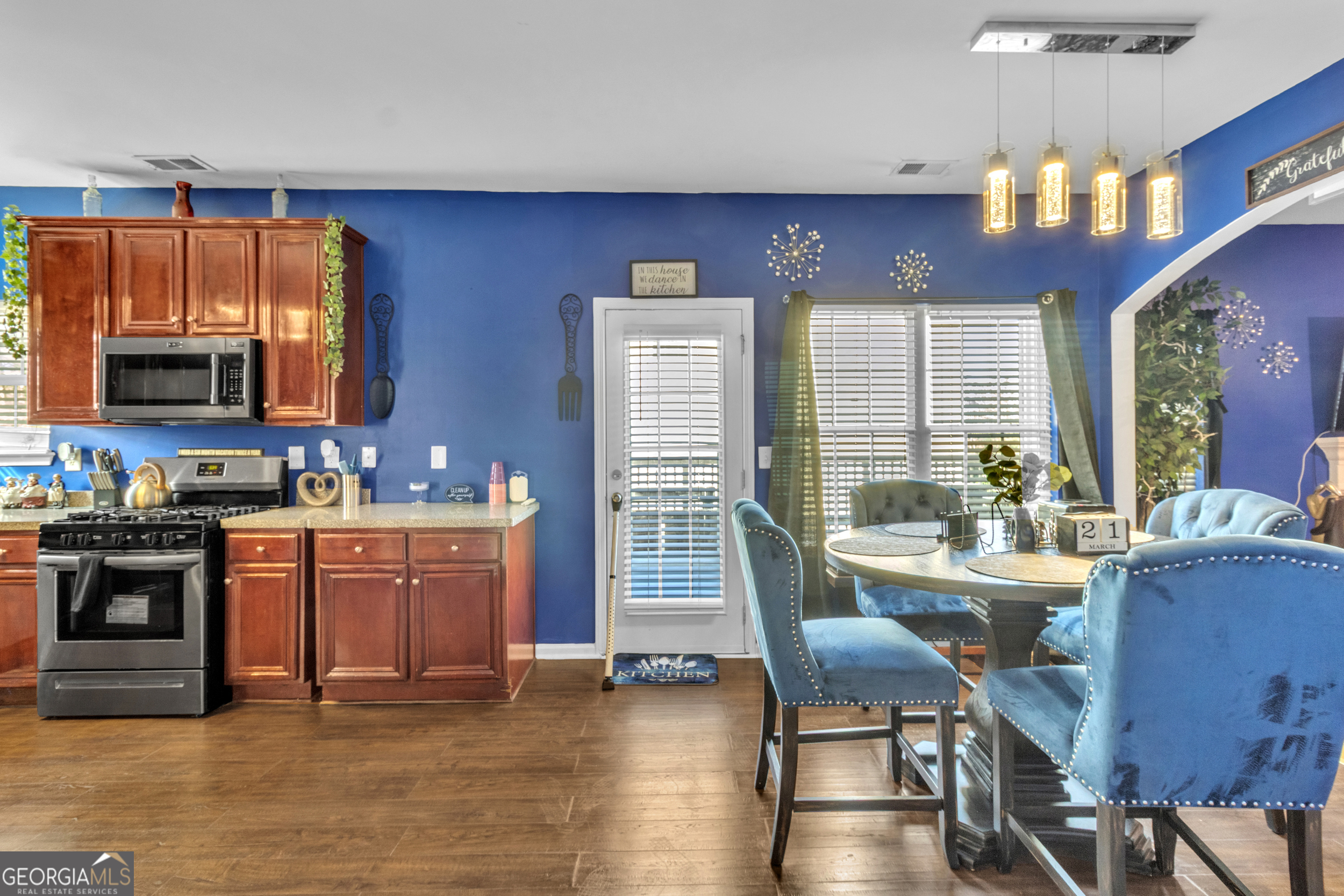 5186 Upper Elm Street South Fulton GA 30349