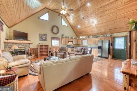 4852 Hf Lyons Hiawassee GA 30546