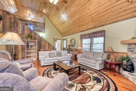 4852 Hf Lyons Hiawassee GA 30546