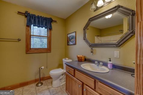 4852 Hf Lyons Hiawassee GA 30546