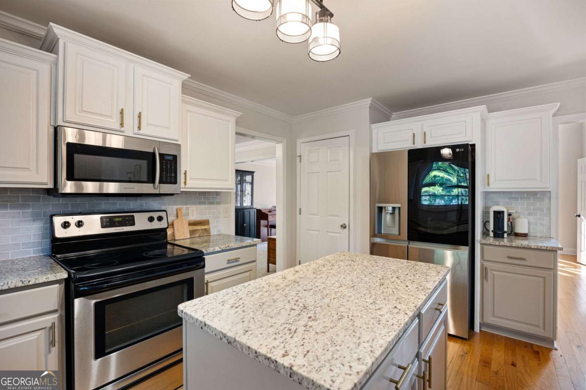6330 Woodlore Drive NW Acworth GA 30101