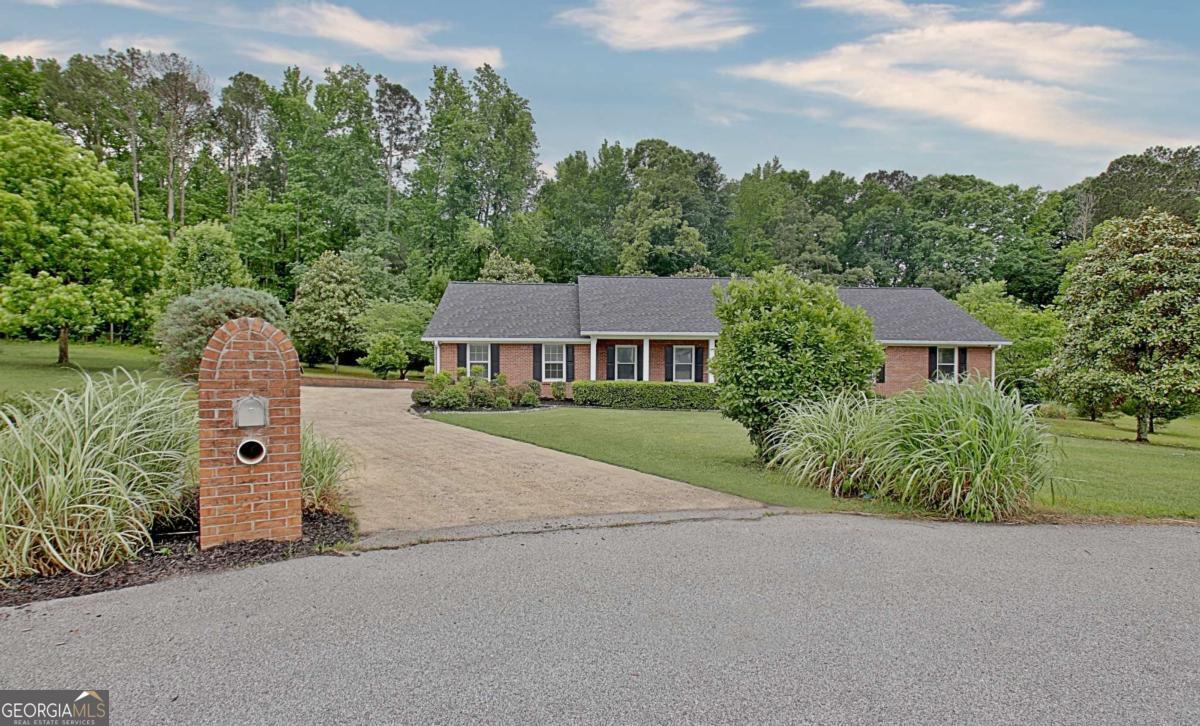 105 Walden Way Fayetteville GA 30214