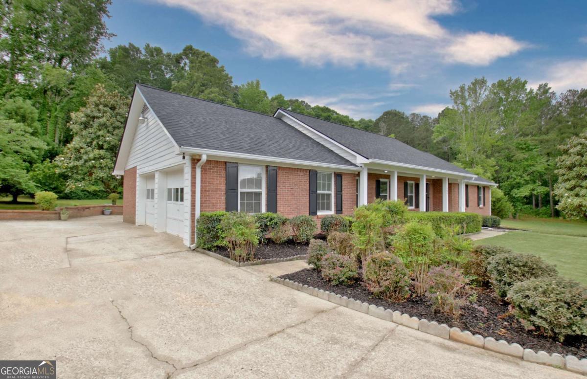 105 Walden Way Fayetteville GA 30214