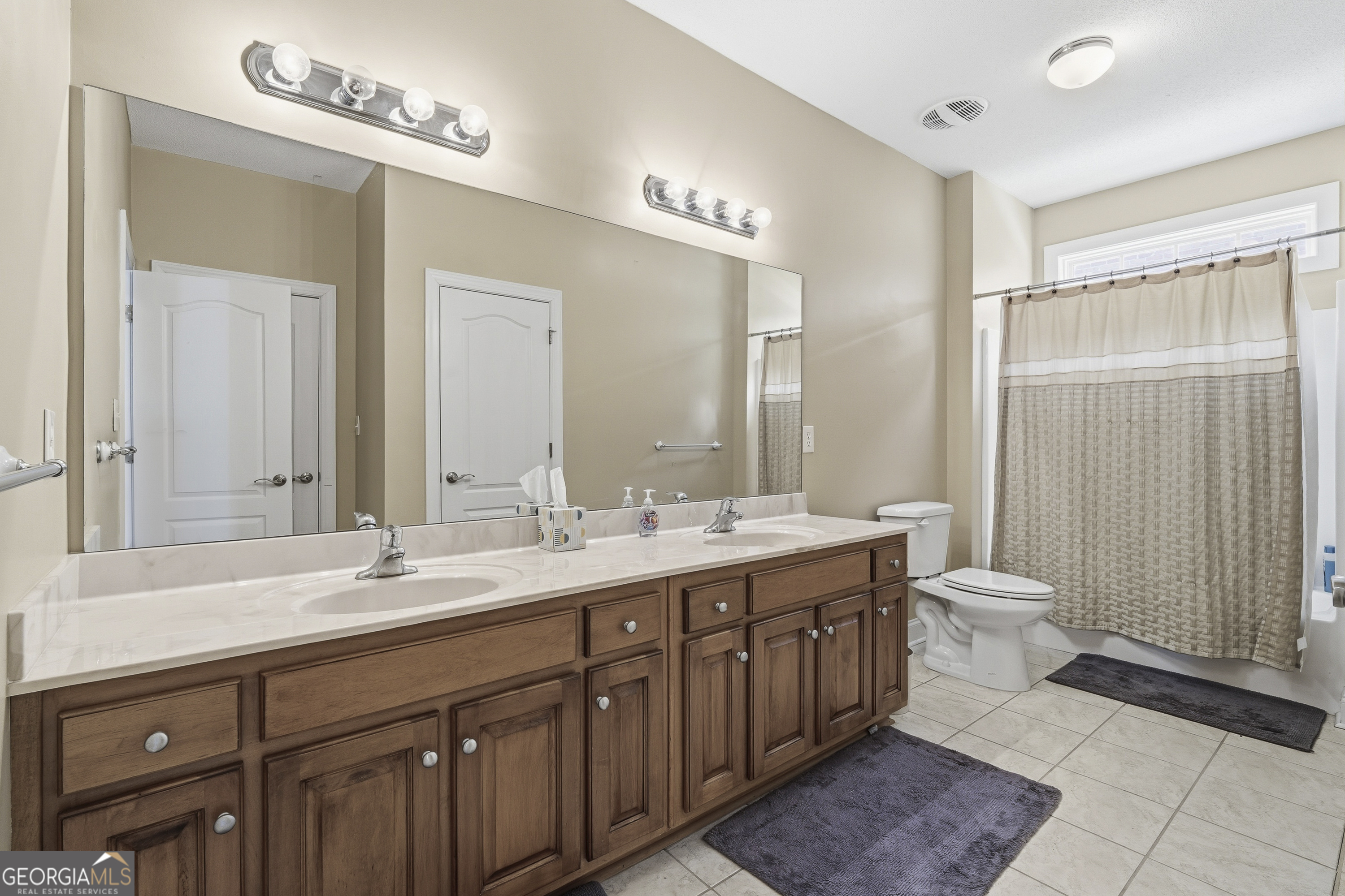 100 Jamestown Court Centerville GA 31028