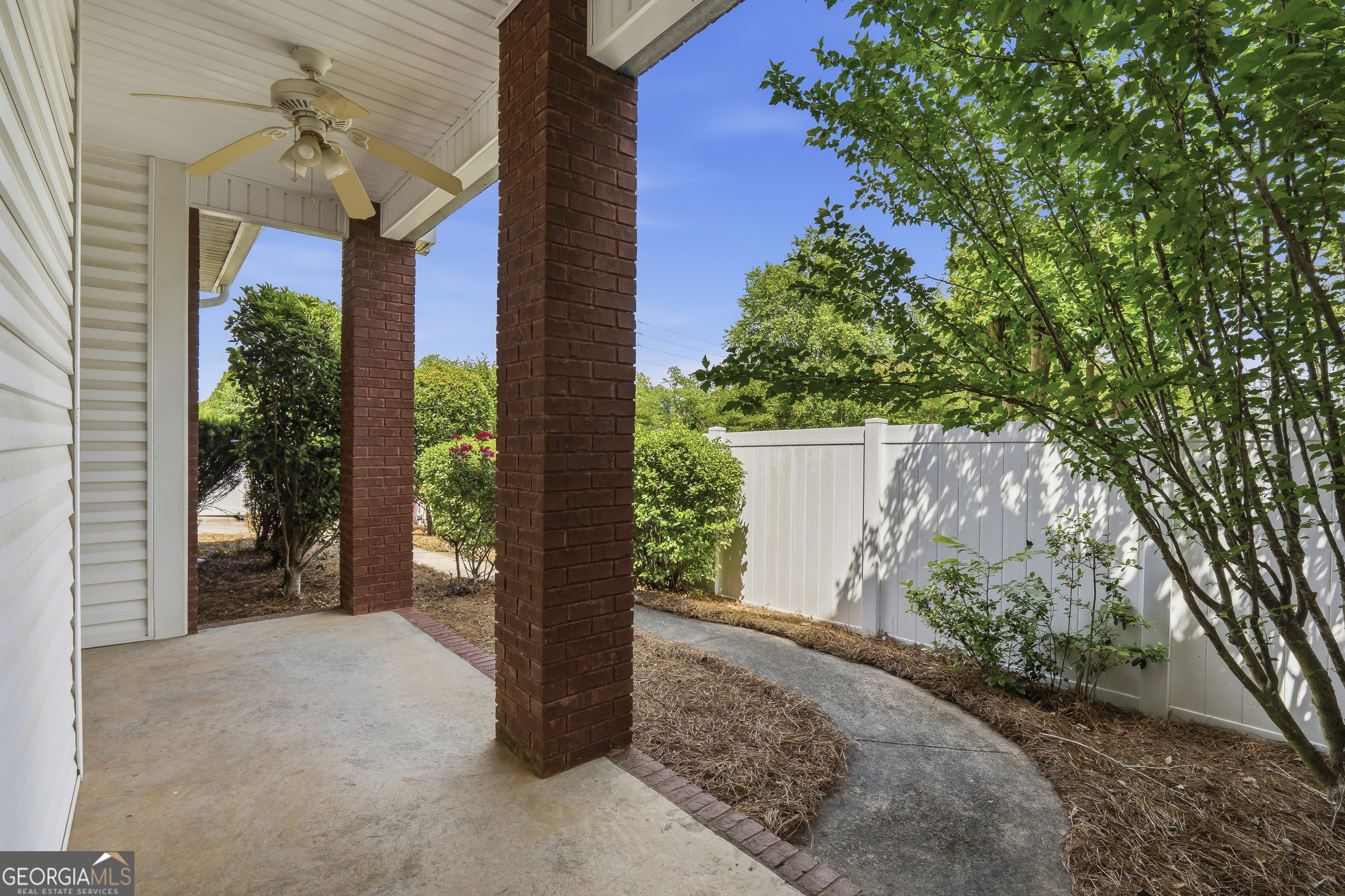 100 Jamestown Court Centerville GA 31028