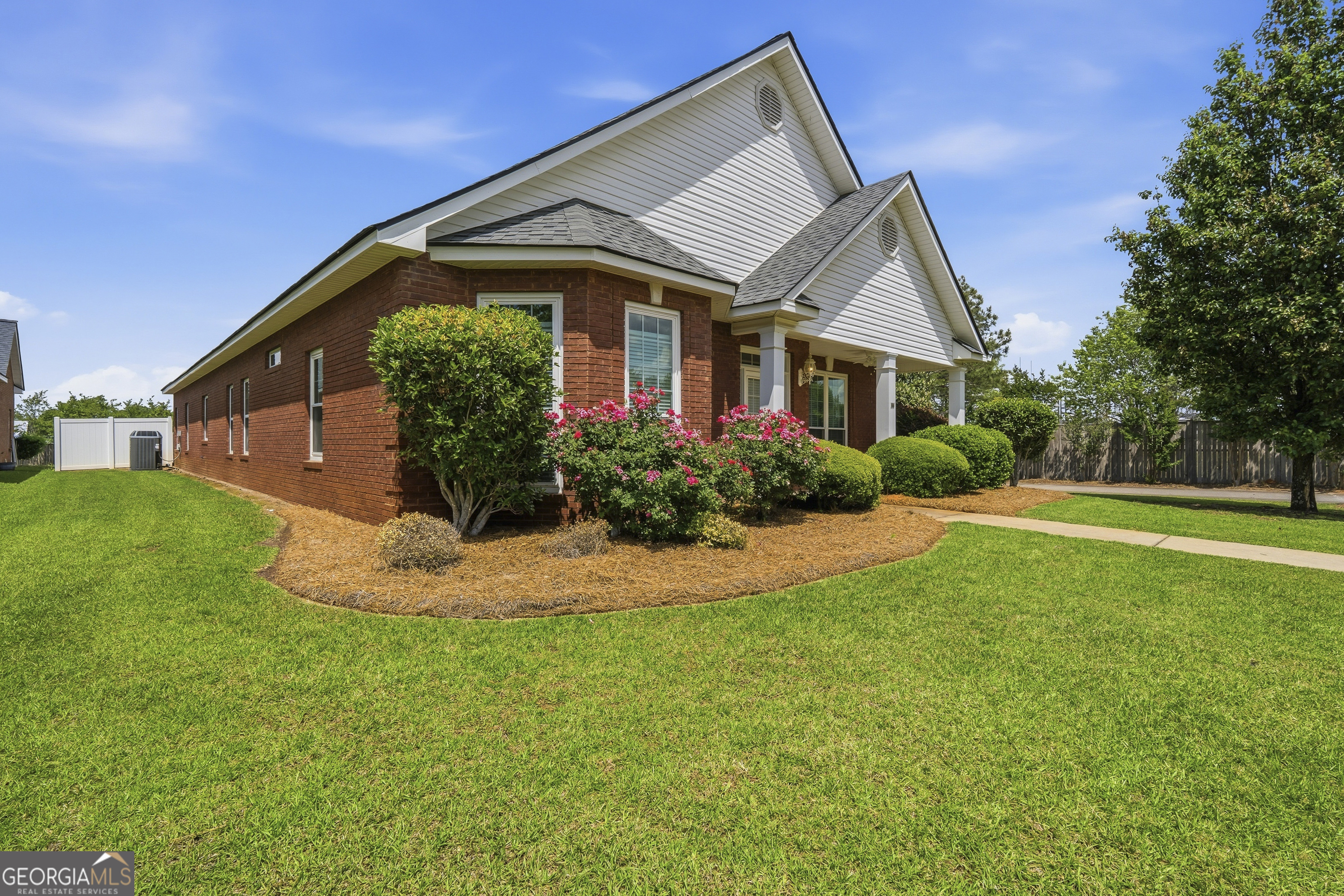 100 Jamestown Court Centerville GA 31028