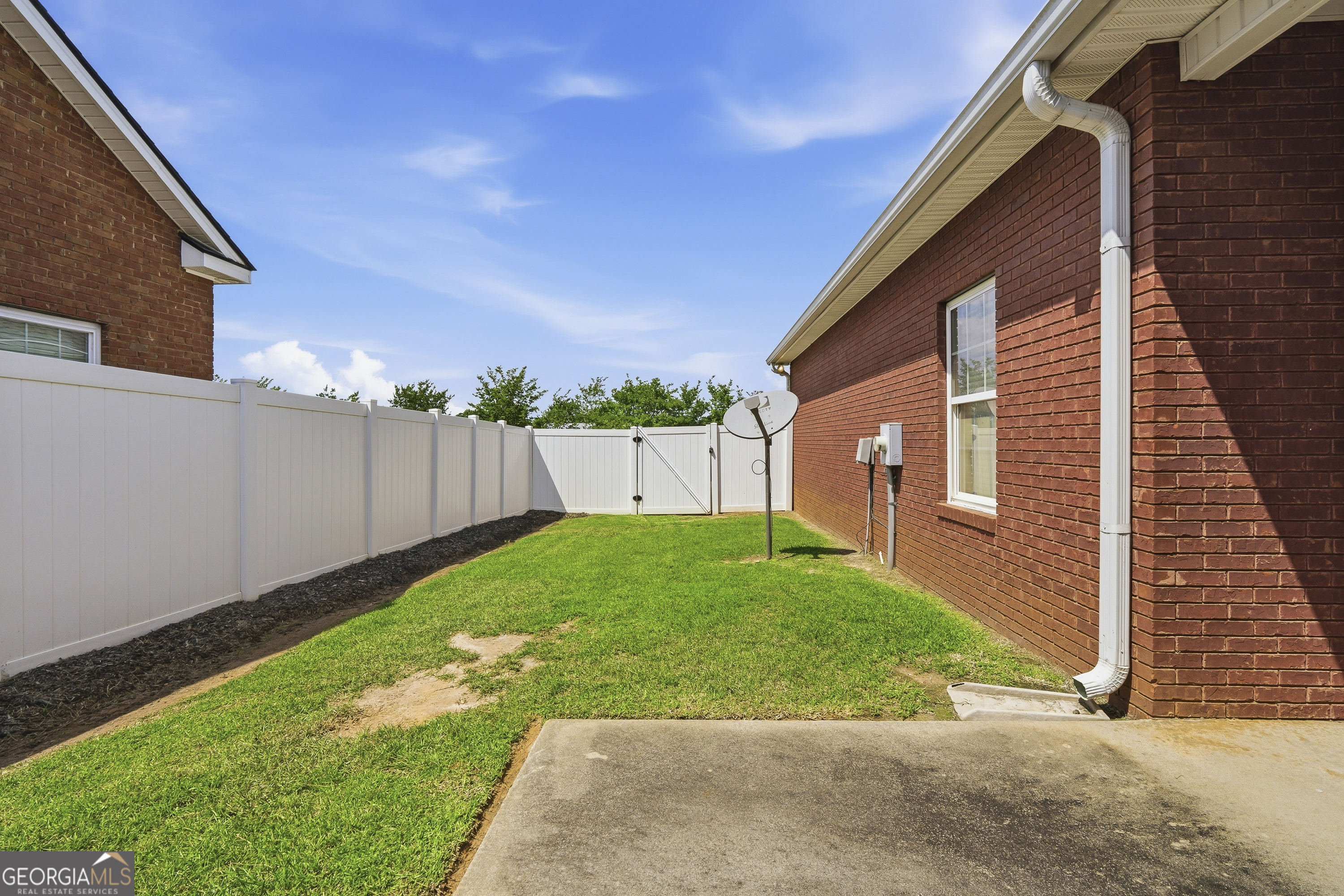 100 Jamestown Court Centerville GA 31028