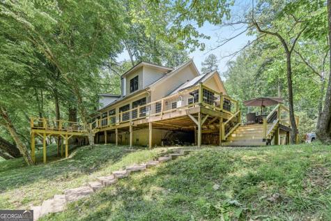 982 Golden Avenue Dahlonega GA 30533