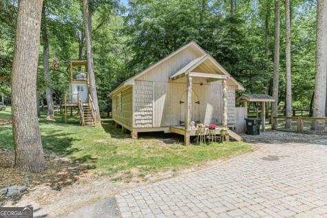 982 Golden Avenue Dahlonega GA 30533