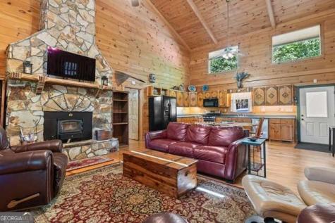 717 Evergreen Lane Mineral Bluff GA 30559