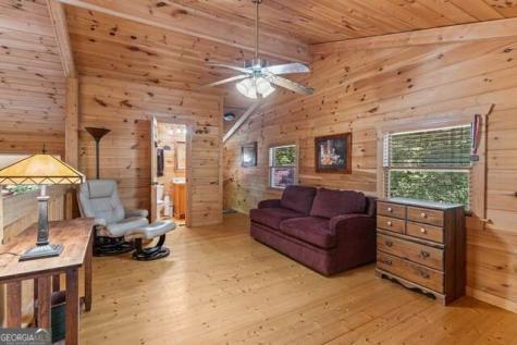 717 Evergreen Lane Mineral Bluff GA 30559