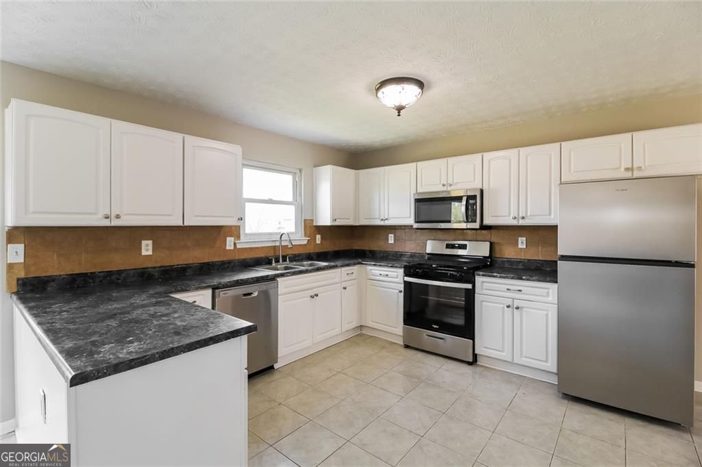 444 Grove Park Drive Locust Grove GA 30248