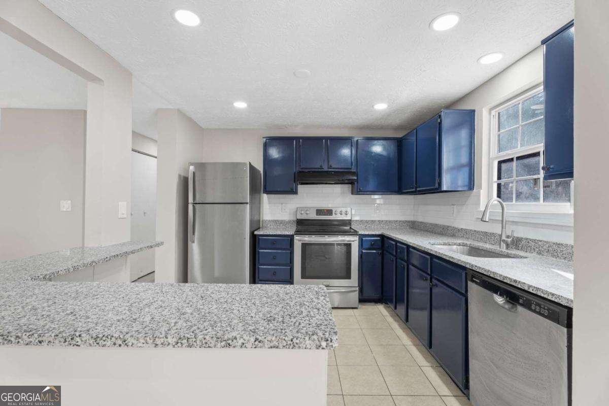 5268 Kinsdale Lane Stone Mountain GA 30088