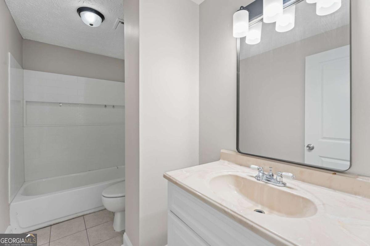 5268 Kinsdale Lane Stone Mountain GA 30088