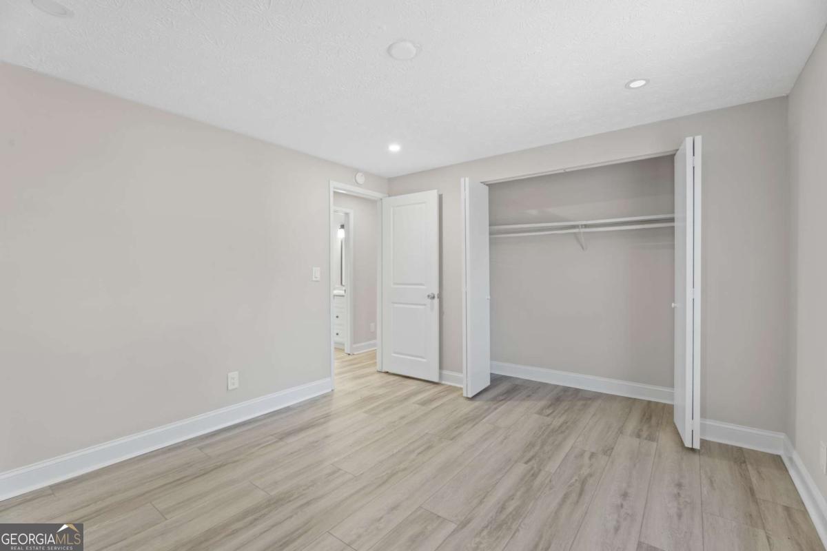 5268 Kinsdale Lane Stone Mountain GA 30088