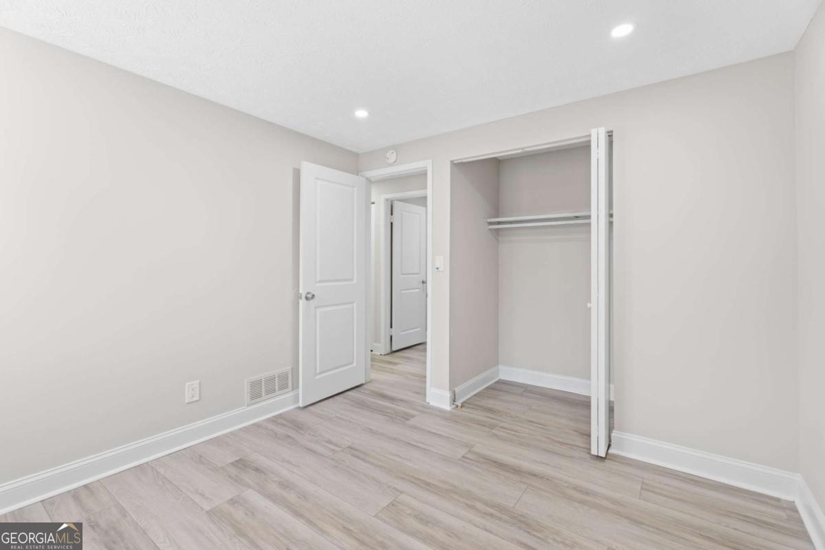 5268 Kinsdale Lane Stone Mountain GA 30088