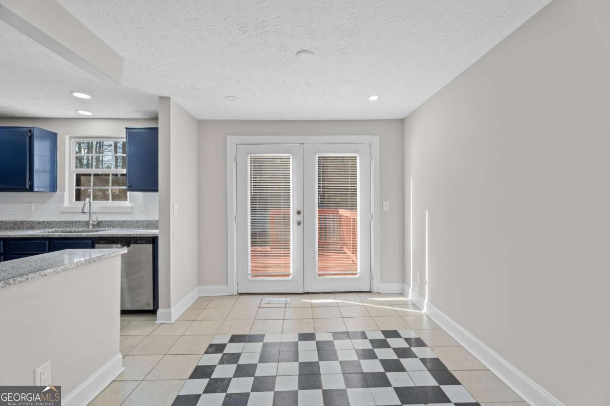 5268 Kinsdale Lane Stone Mountain GA 30088