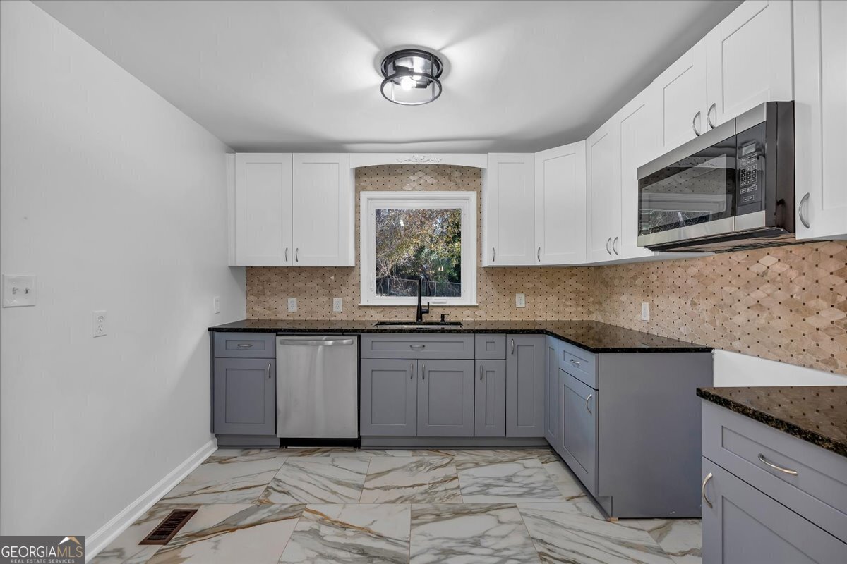 2142 Cloverdale Drive SE Atlanta GA 30316