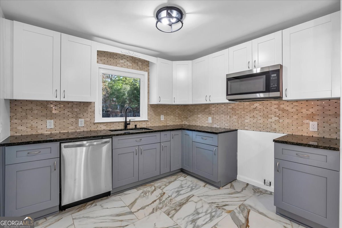 2142 Cloverdale Drive SE Atlanta GA 30316
