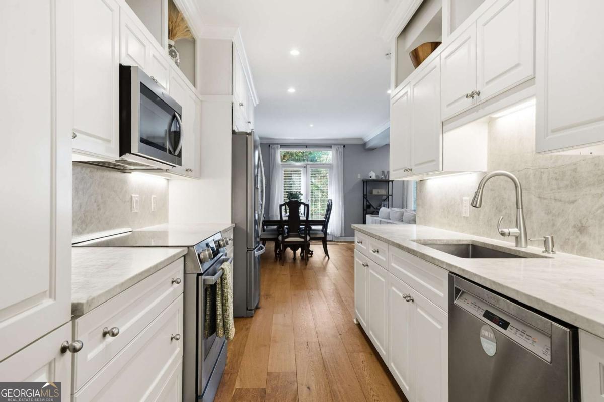 47 Willow Glen Atlanta GA 30342