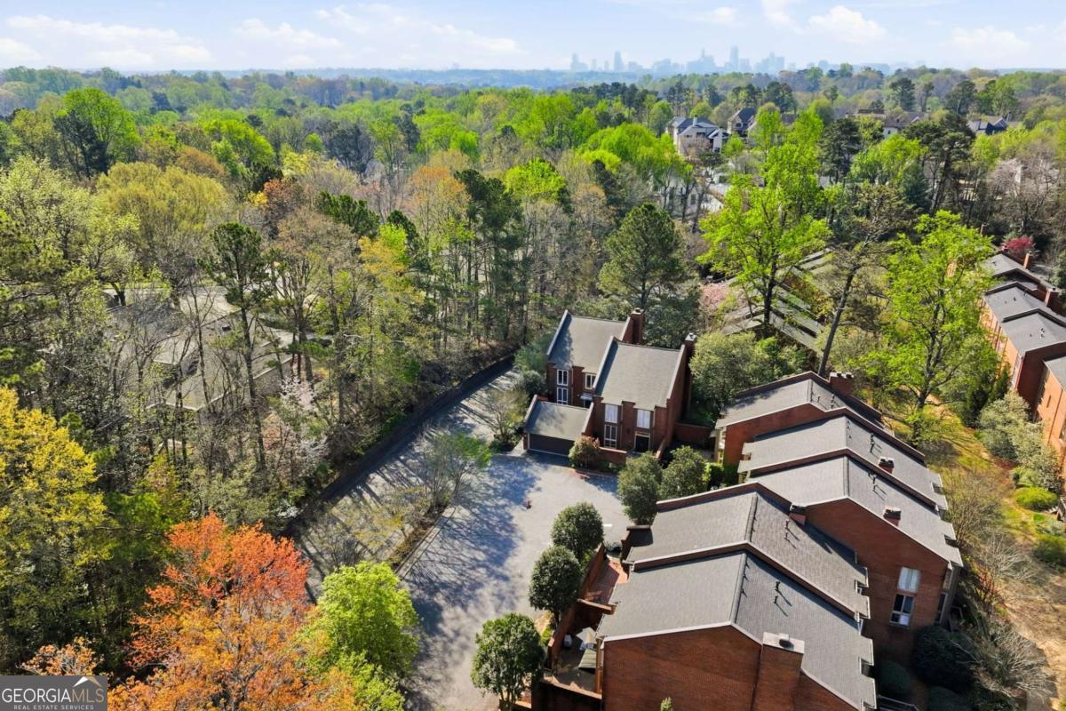 47 Willow Glen Atlanta GA 30342