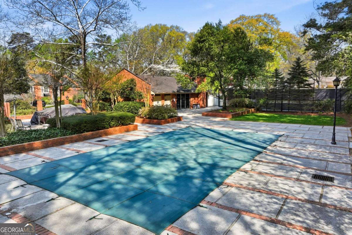 47 Willow Glen Atlanta GA 30342