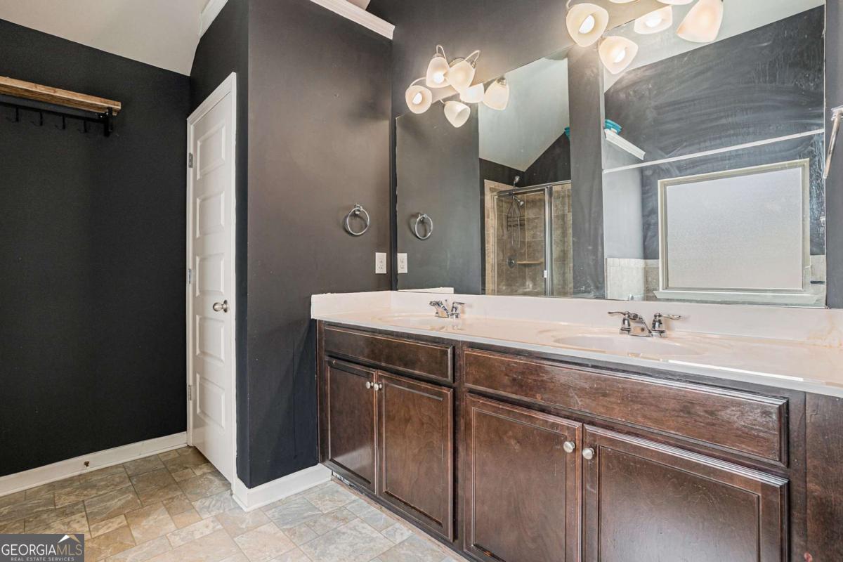 6870 Diamond Drive Rex GA 30273