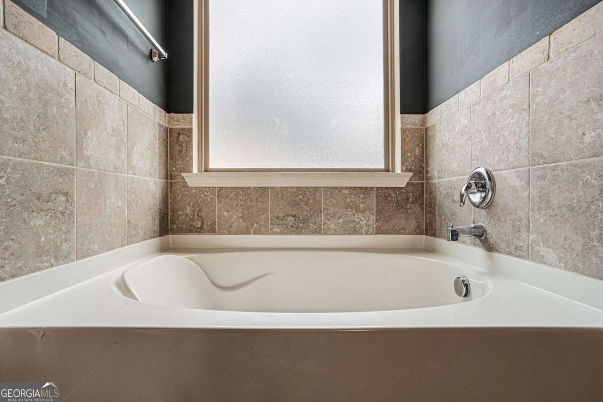 6870 Diamond Drive Rex GA 30273