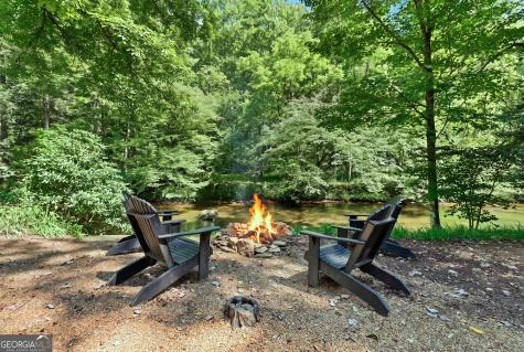 54 Dixon Lane Clayton GA 30525