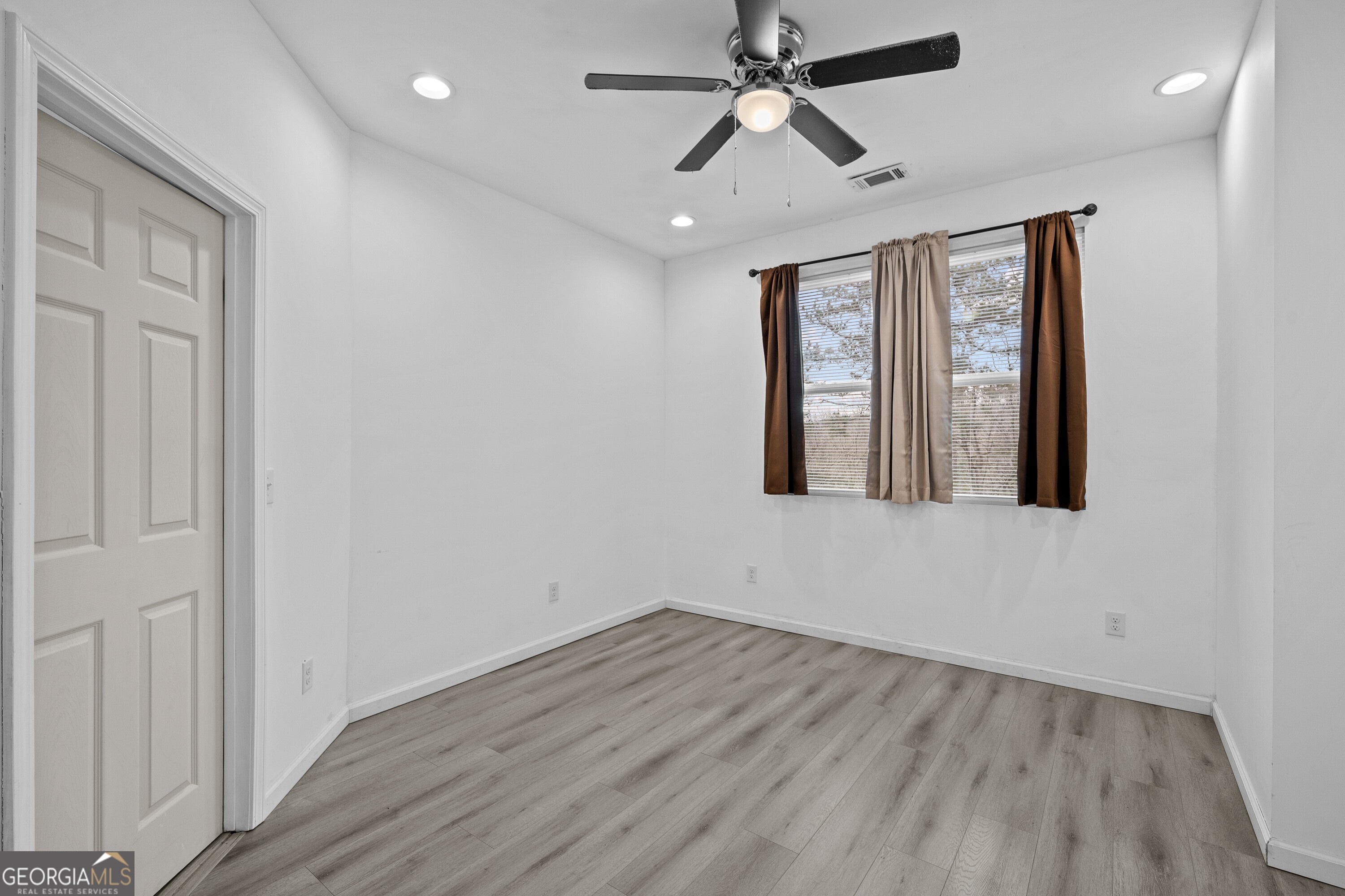 657 Summit Lane Ellijay GA 30540