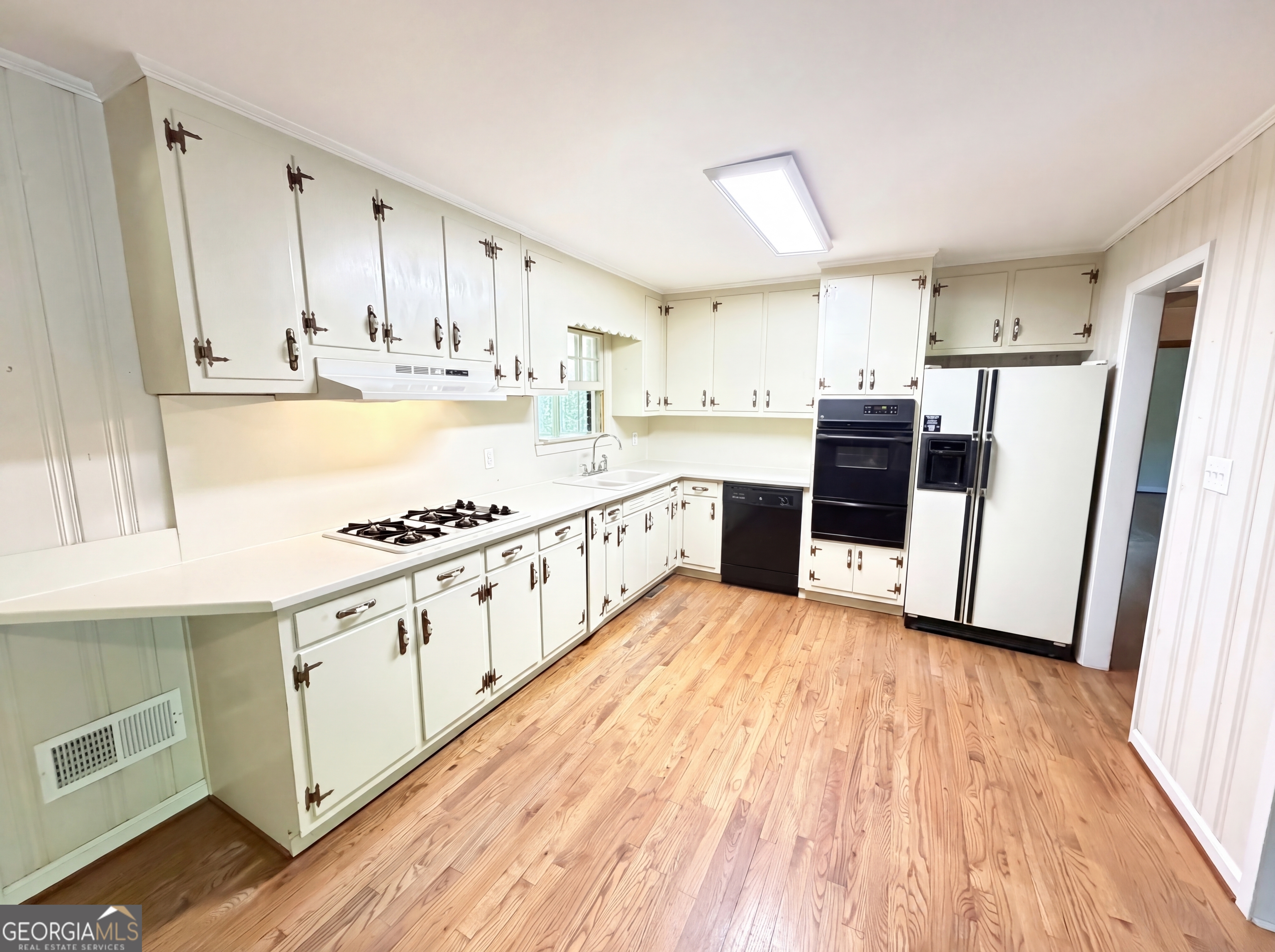 200 Dogwood Drive Canton GA 30114