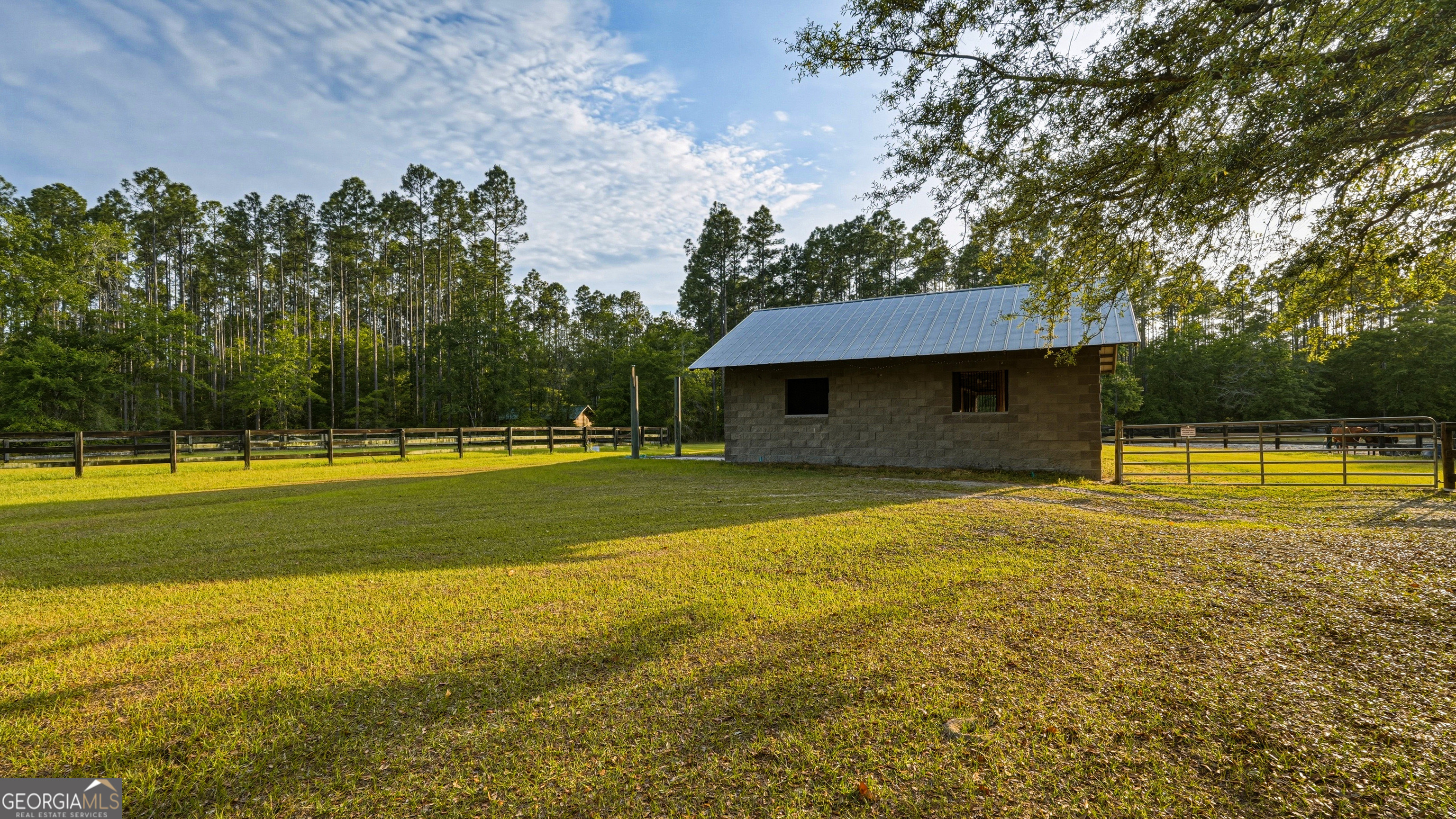 601 Bluff Road N White Oak GA 31568