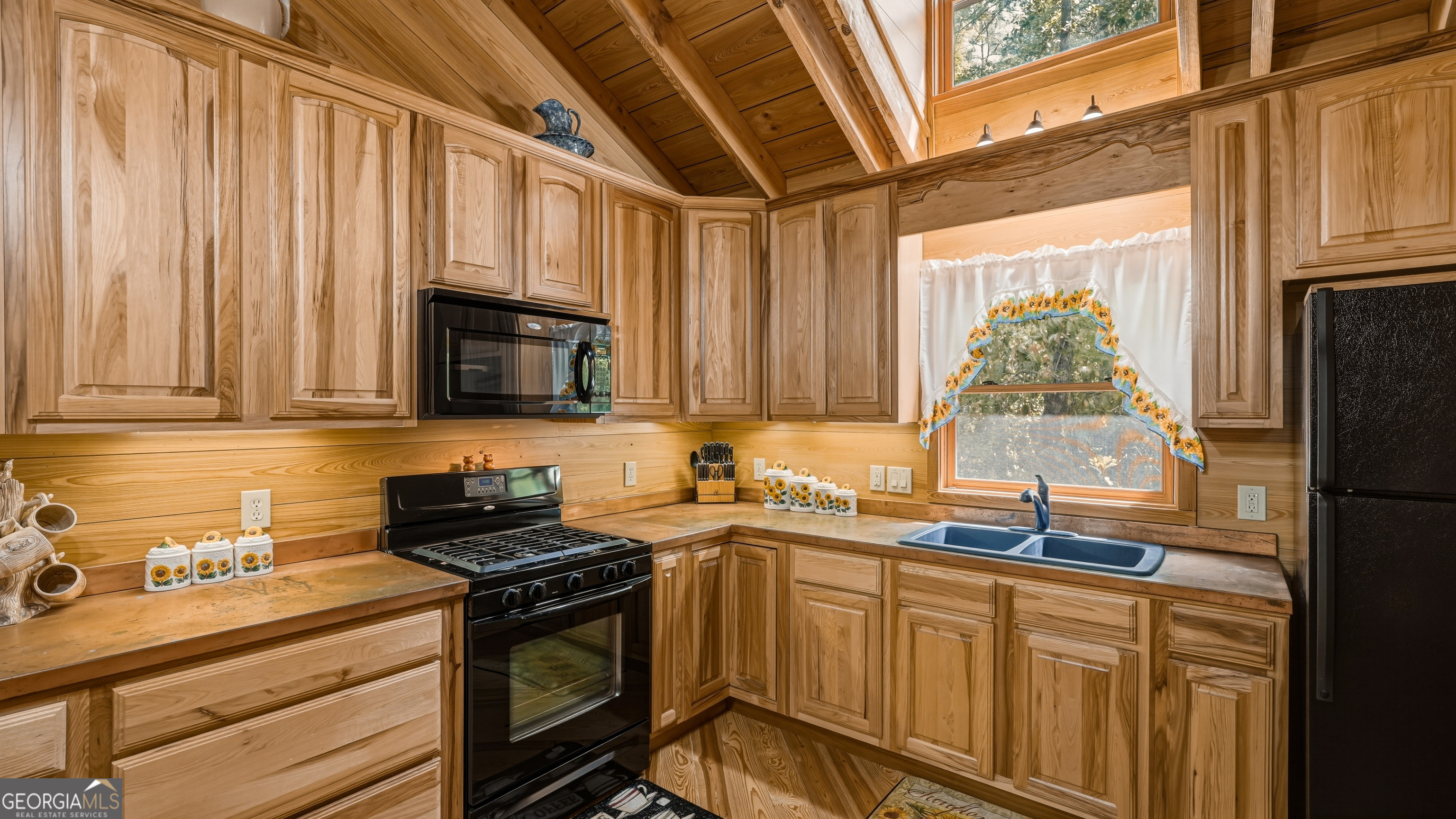 601 Bluff Road N White Oak GA 31568