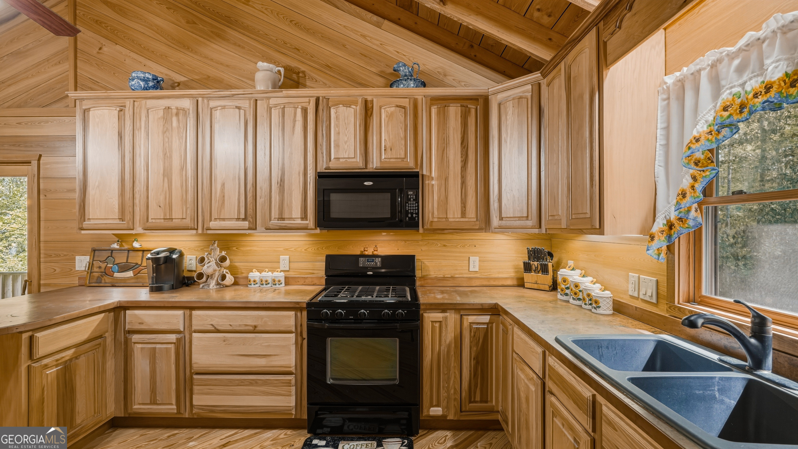 601 Bluff Road N White Oak GA 31568