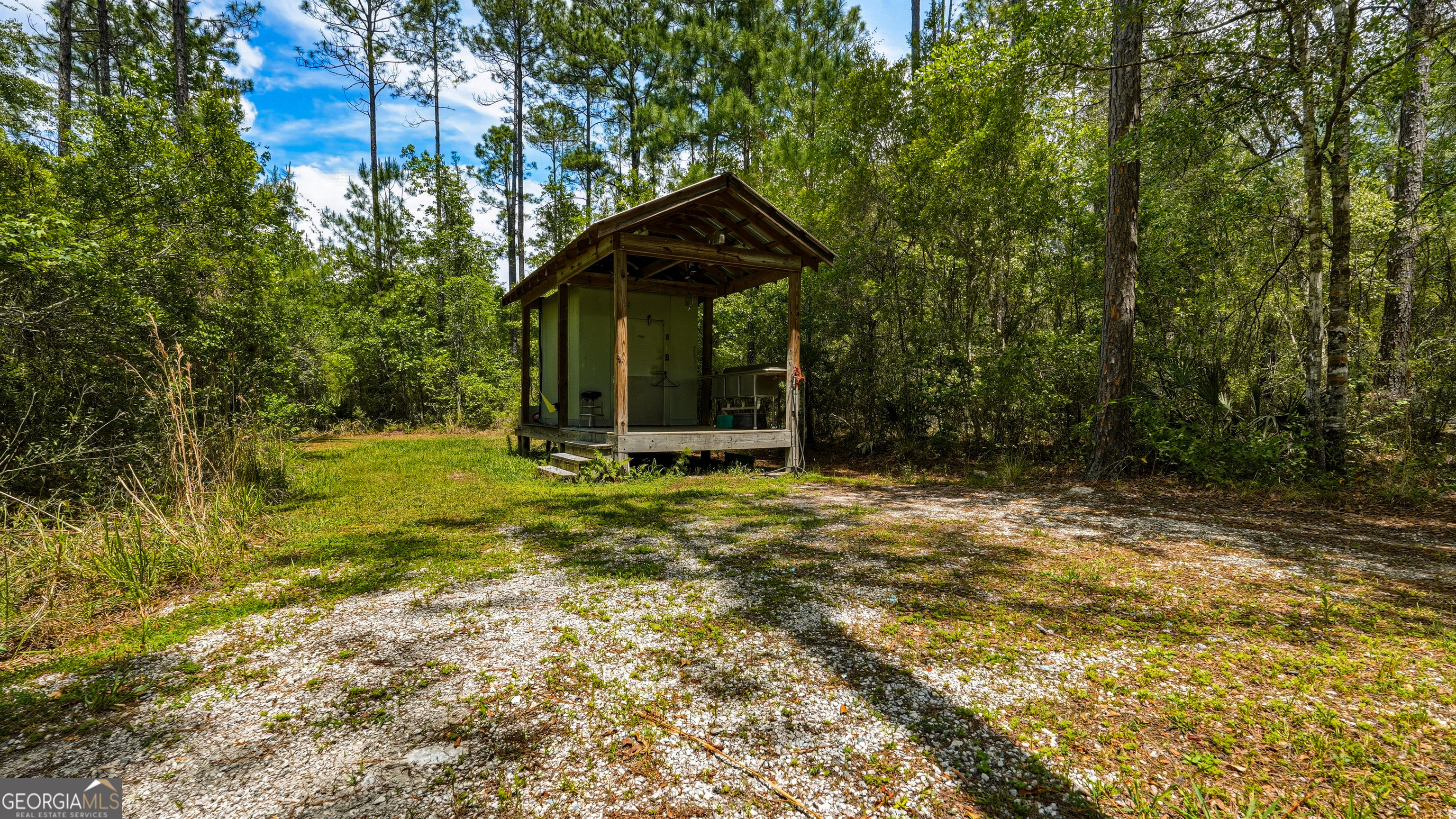 601 Bluff Road N White Oak GA 31568