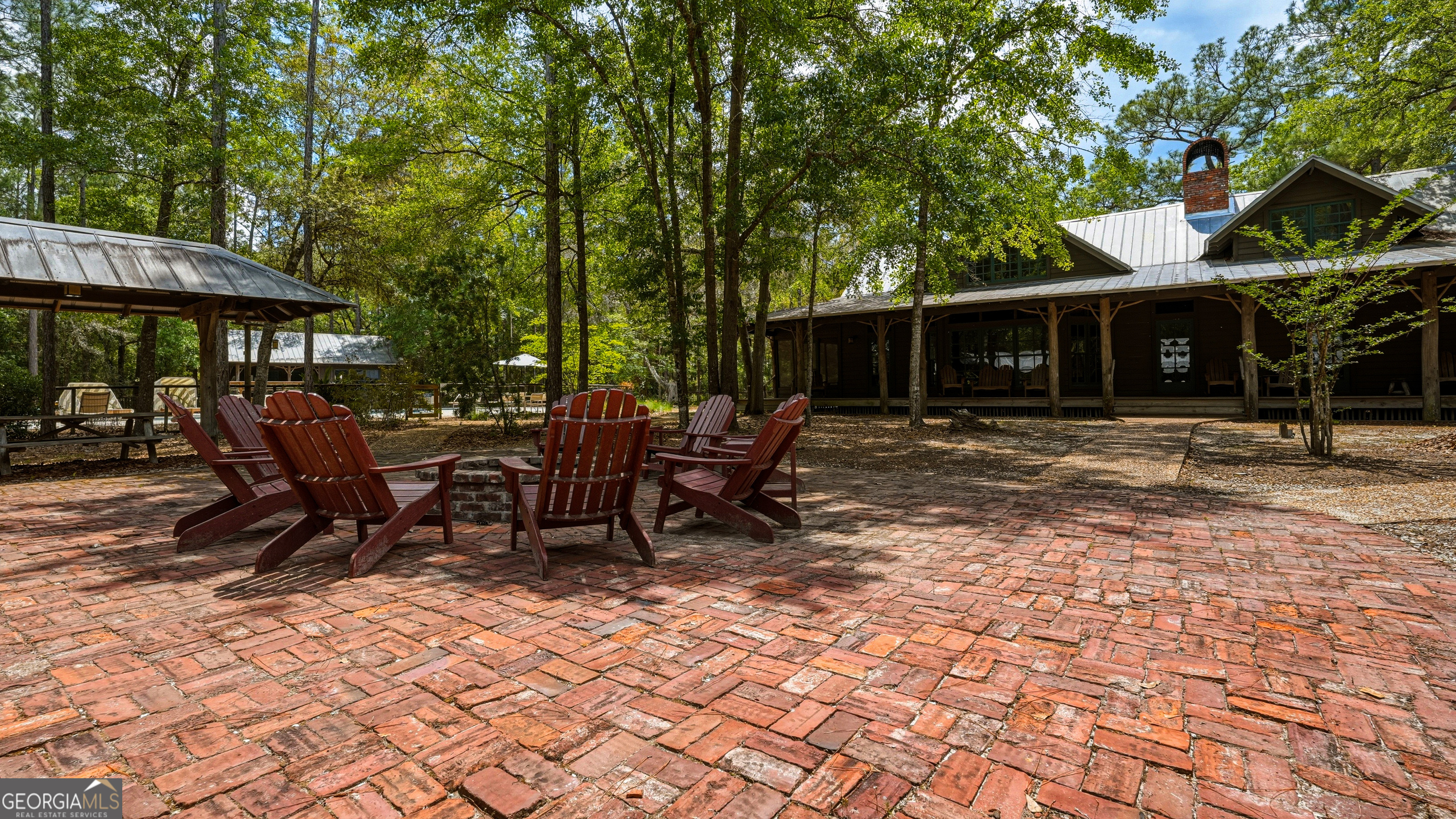 601 Bluff Road N White Oak GA 31568